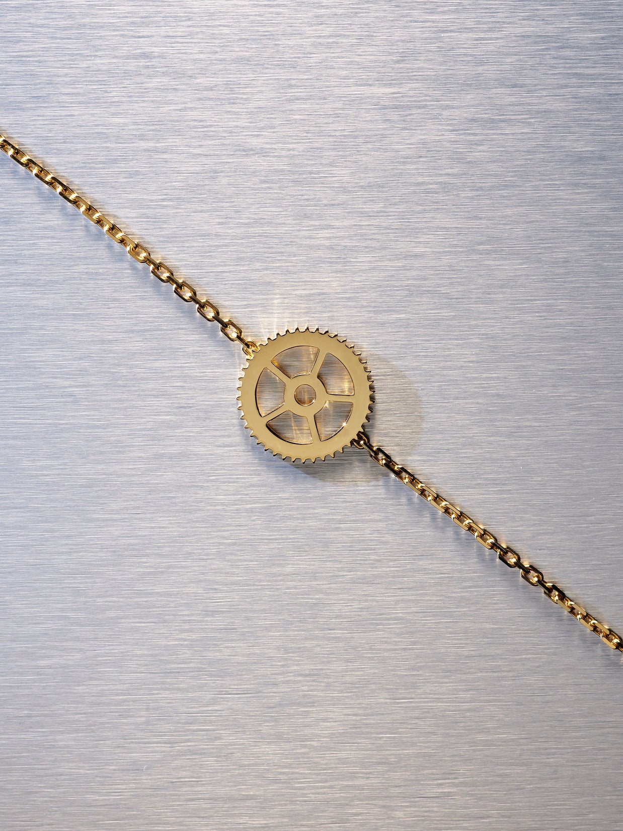 Classic Yellow Gold Gear Bracelet