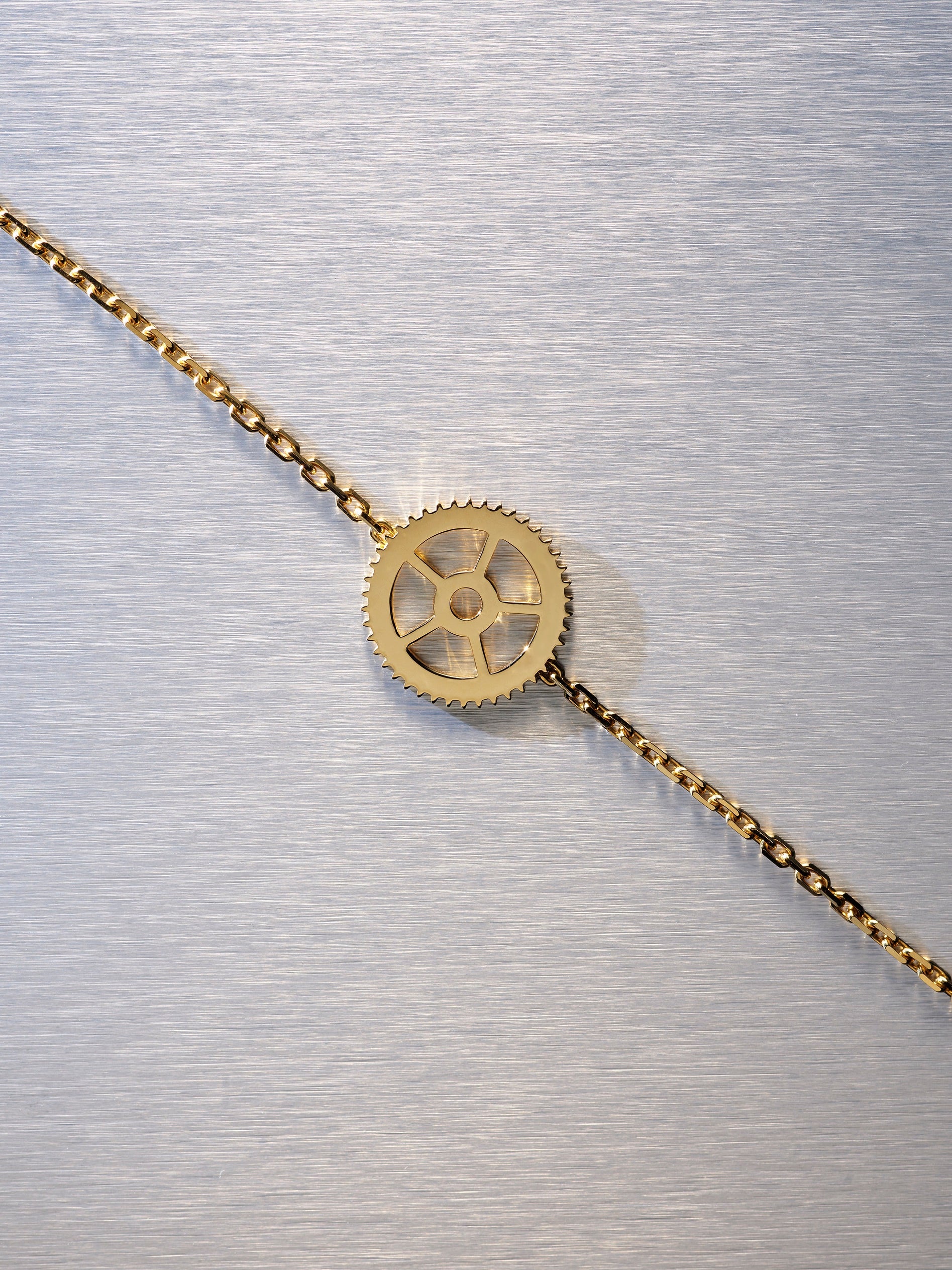 Classic Yellow Gold Gear Bracelet
